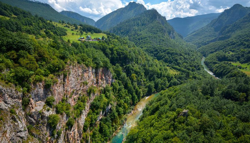 Ultimate Guide to Your Sutjeska National Park Adventure: Hiking & Planning Tips